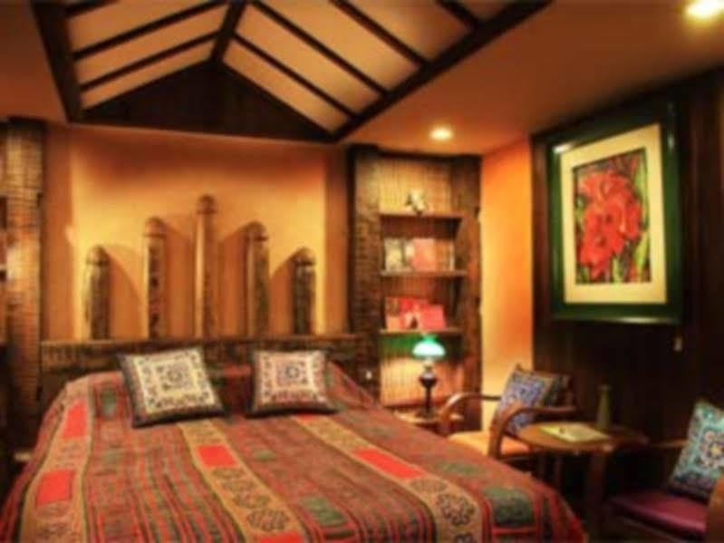 Amata Lanna Jangmuang Hotel Chiang Mai Exterior photo